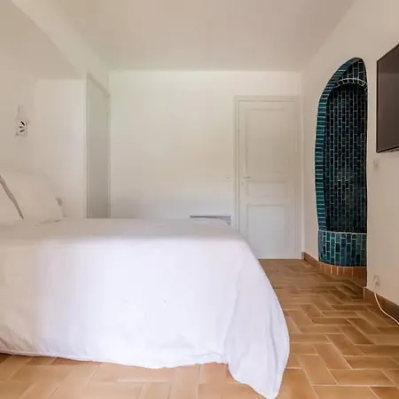 St-tropez/ramatuelle : 5br Avec Piscine *