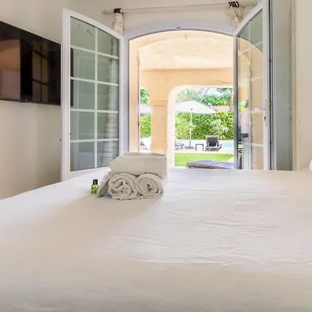 St-tropez/ramatuelle : 5br Avec Piscine * Saint-Tropez