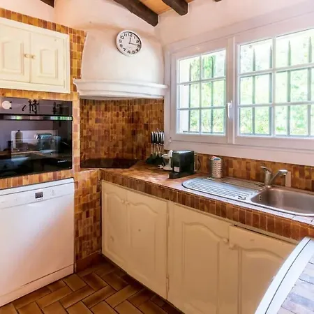 St-tropez/ramatuelle : 5br Avec Piscine Apartamento