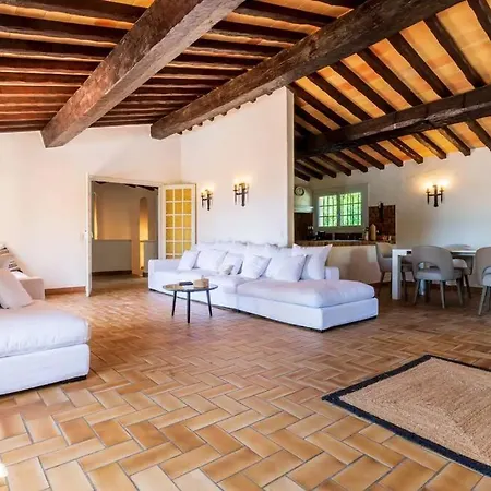 St-tropez/ramatuelle : 5br Avec Piscine * Saint-Tropez